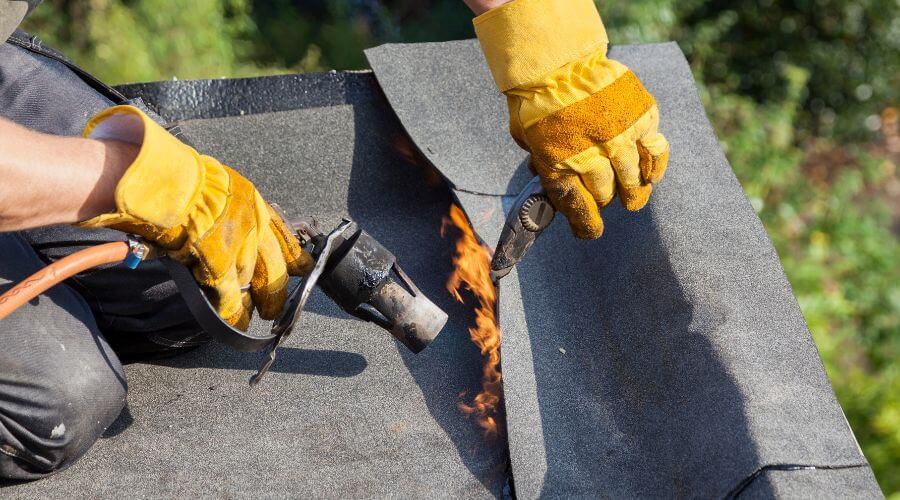 Expert Emergency Roof Repairs services in Newberry, FL